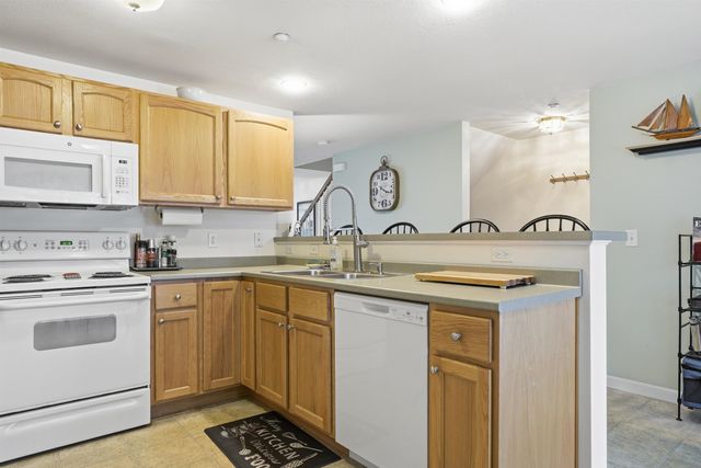 48 Mulberry St Unit 4, Concord, NH 03301