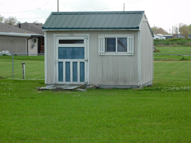 402 West 13th Street, Larose, LA 70373