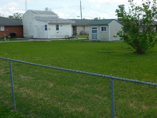 402 West 13th Street, Larose, LA 70373