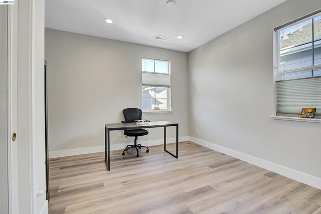 37515 Sea Bank St, Newark, CA 94560