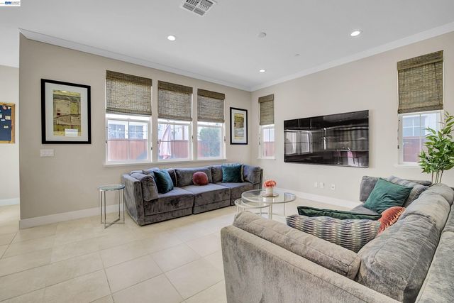 37515 Sea Bank St, Newark, CA 94560