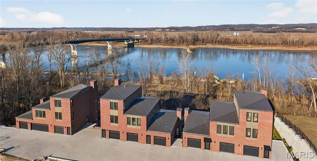 1015 River Bluff Drive, Washington, MO 63090