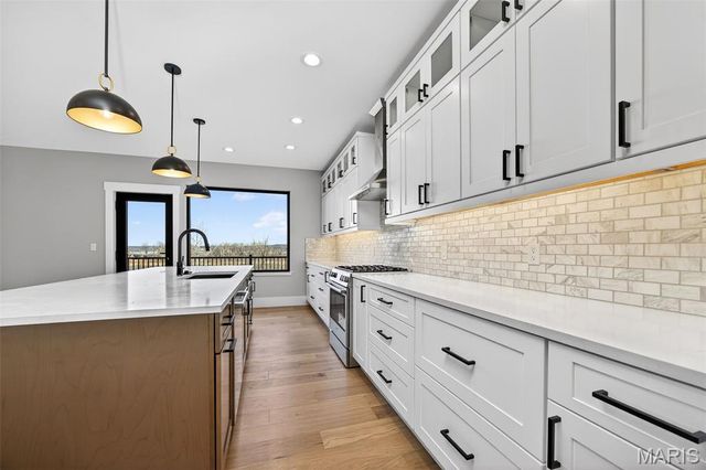 1015 River Bluff Drive, Washington, MO 63090