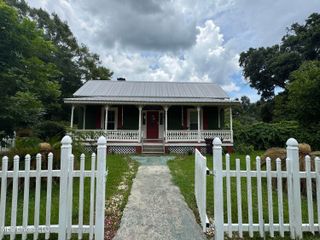 4700 Second Street, Moss Point, MS 39563