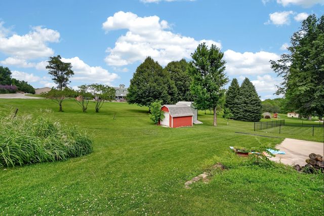 100 Vermeer Road, Pella, IA 50219