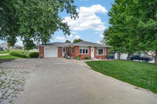100 Vermeer Road, Pella, IA 50219
