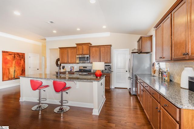 208 Evansdale Way, Simpsonville, SC 29680