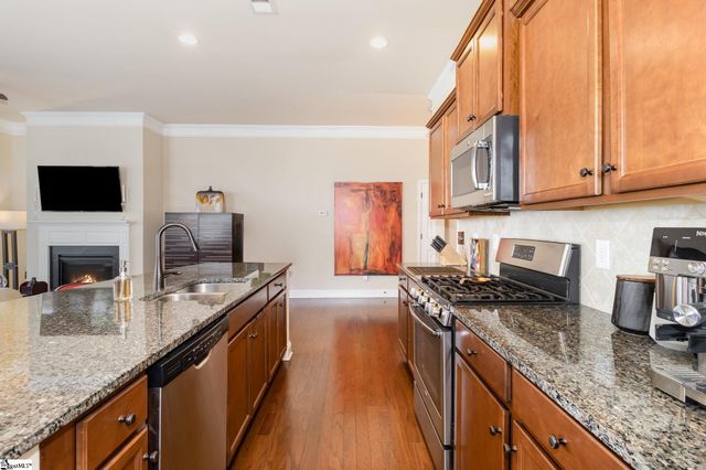 208 Evansdale Way, Simpsonville, SC 29680