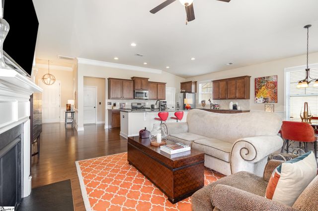 208 Evansdale Way, Simpsonville, SC 29680
