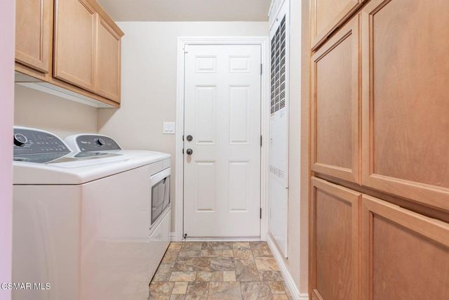 195 Tierra Rejada Road 71, Simi Valley, CA 93065