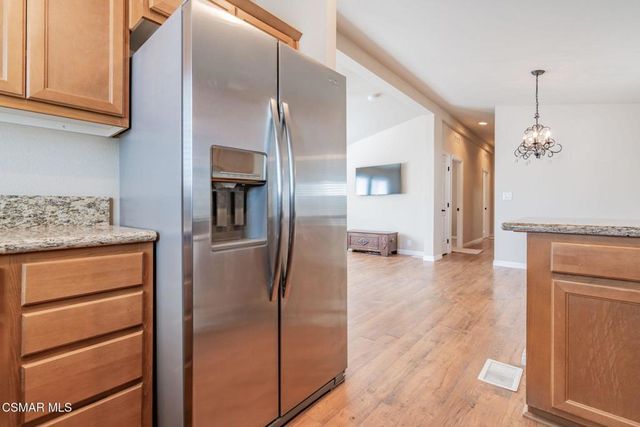 195 Tierra Rejada Road 71, Simi Valley, CA 93065