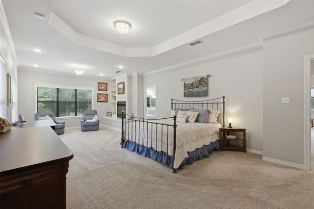3805 N Briarwood Drive, Brenham, TX 77833
