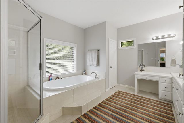 3805 N Briarwood Drive, Brenham, TX 77833