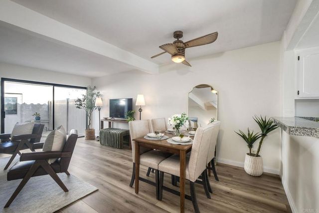 907 Hickory Court, Carlsbad, CA 92011