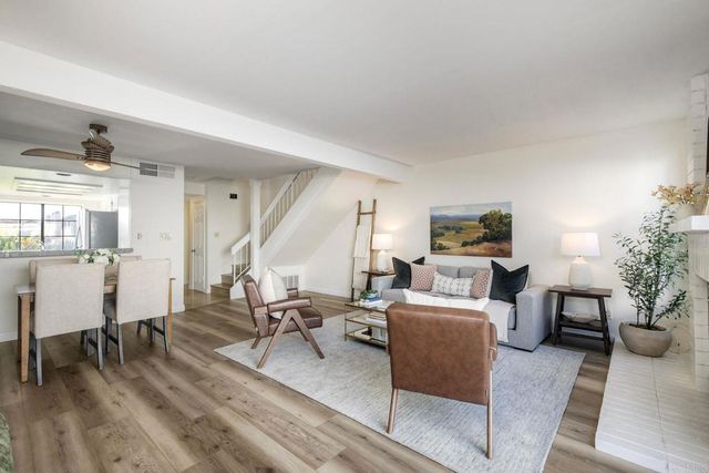 907 Hickory Court, Carlsbad, CA 92011