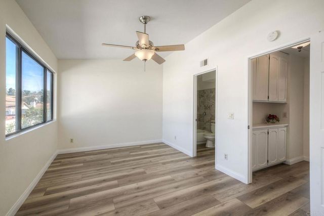 907 Hickory Court, Carlsbad, CA 92011