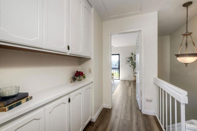 907 Hickory Court, Carlsbad, CA 92011