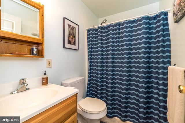 208 N 4TH, Bally, PA 19503