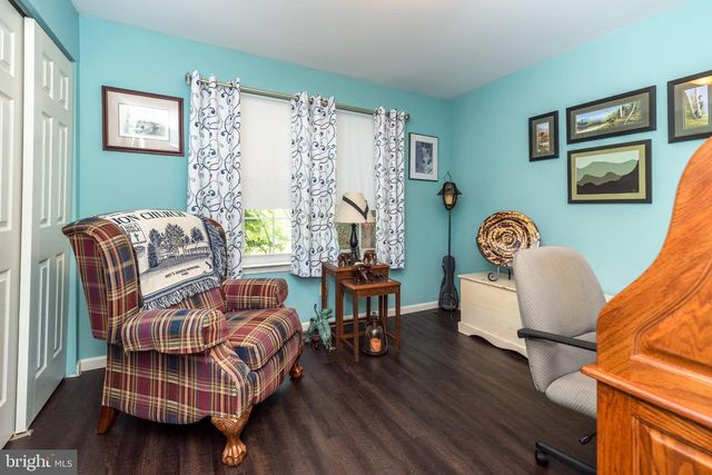 208 N 4TH, Bally, PA 19503