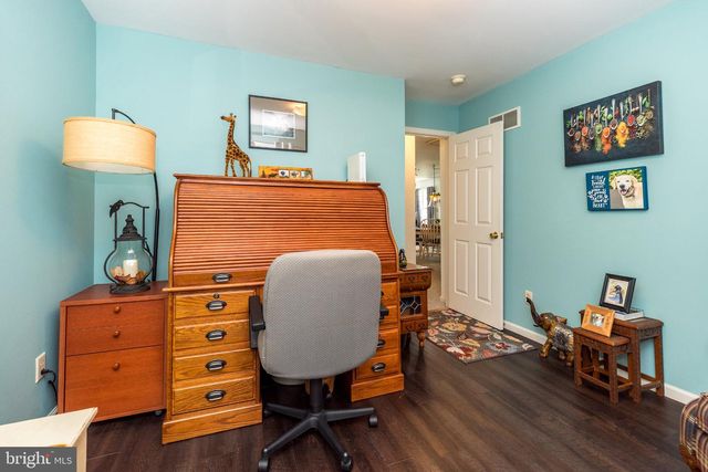 208 N 4TH, Bally, PA 19503