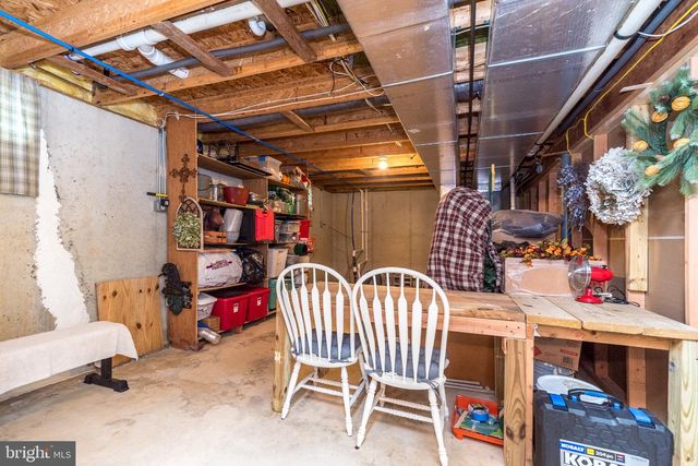 208 N 4TH, Bally, PA 19503
