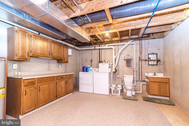 208 N 4TH, Bally, PA 19503