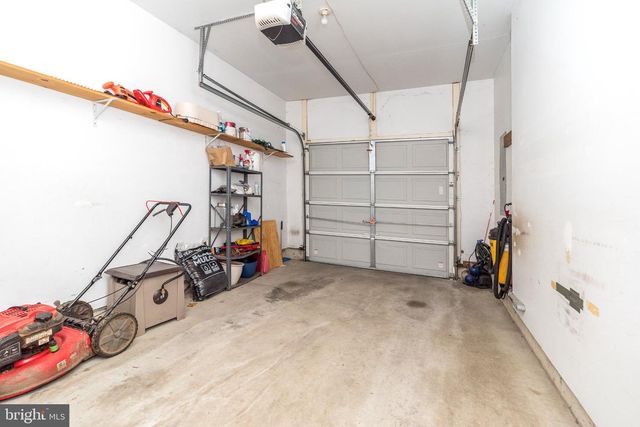 208 N 4TH, Bally, PA 19503