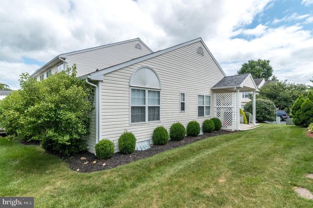 208 N 4TH, Bally, PA 19503