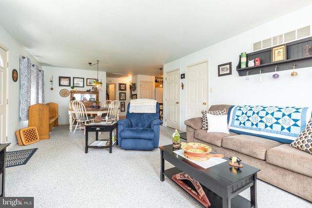 208 N 4TH, Bally, PA 19503