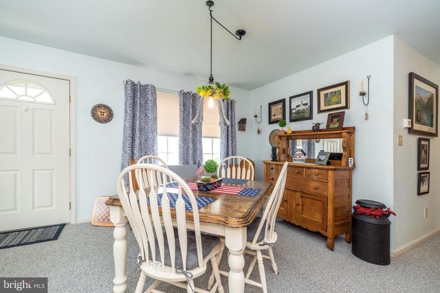 208 N 4TH, Bally, PA 19503