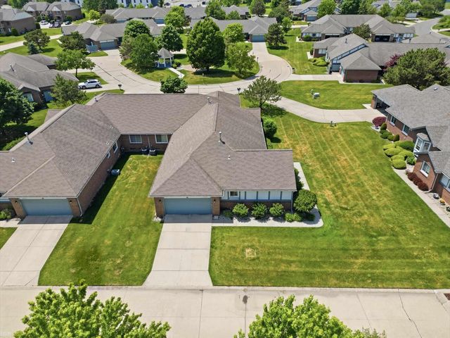 45461 Nottingham Drive, Macomb Twp, MI 48044