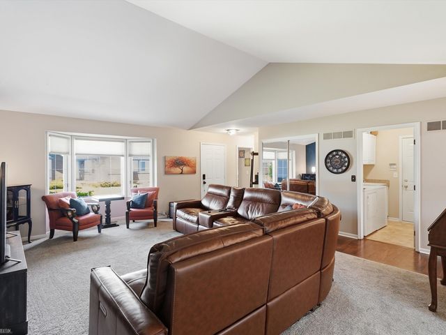 45461 Nottingham Drive, Macomb Twp, MI 48044