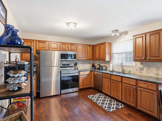 45461 Nottingham Drive, Macomb Twp, MI 48044