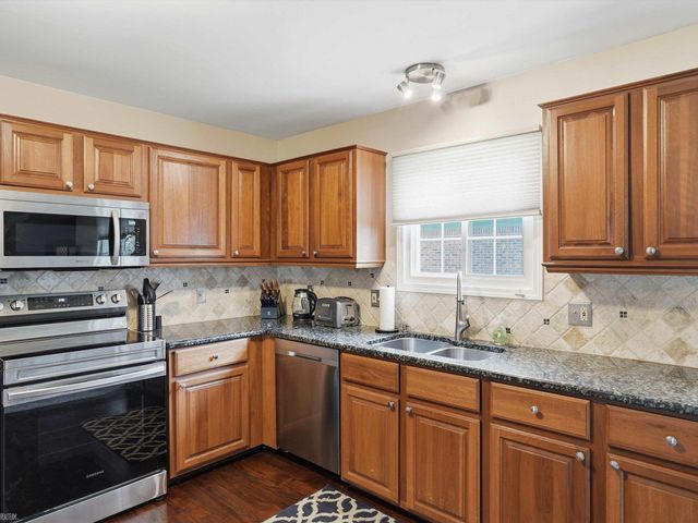 45461 Nottingham Drive, Macomb Twp, MI 48044