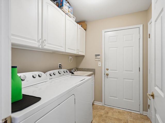 45461 Nottingham Drive, Macomb Twp, MI 48044