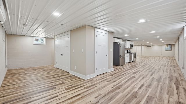 104 Division St, Normandy, TN 37360