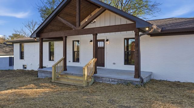 104 Division St, Normandy, TN 37360