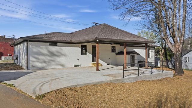 104 Division St, Normandy, TN 37360