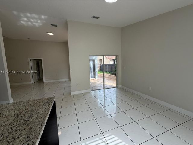 9125 SW 166th Ave, Miami, FL 33196