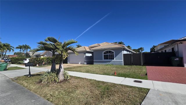 9125 SW 166th Ave, Miami, FL 33196