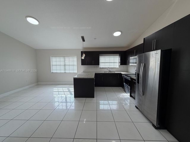 9125 SW 166th Ave, Miami, FL 33196