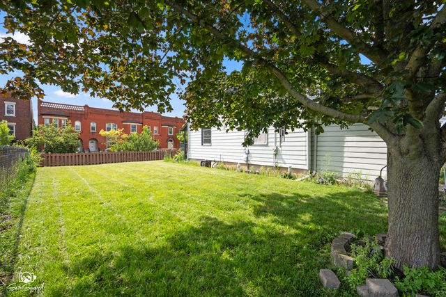 116 N Hickory Street, Joliet, IL 60435