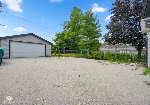 116 N Hickory Street, Joliet, IL 60435