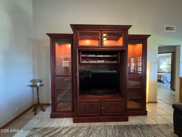 9520 W VALVIEW Place, Arizona City, AZ 85123