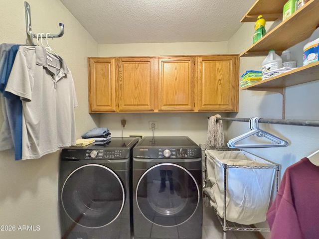 9520 W VALVIEW Place, Arizona City, AZ 85123