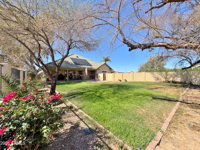 9520 W VALVIEW Place, Arizona City, AZ 85123