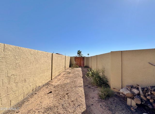 9520 W VALVIEW Place, Arizona City, AZ 85123