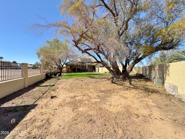 9520 W VALVIEW Place, Arizona City, AZ 85123
