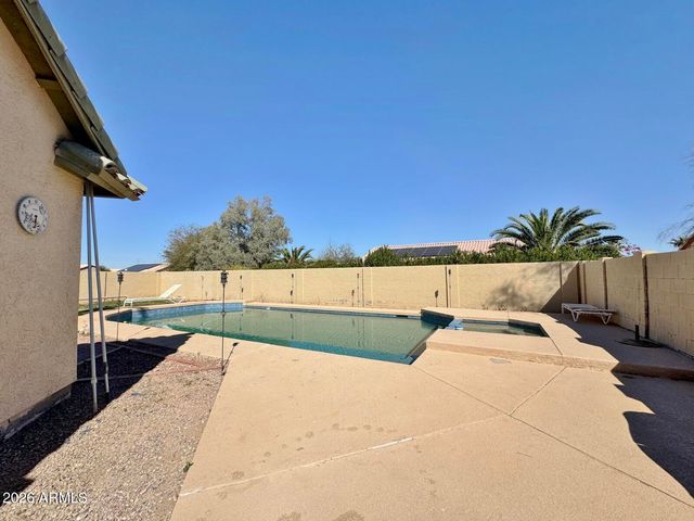 9520 W VALVIEW Place, Arizona City, AZ 85123
