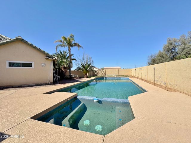 9520 W VALVIEW Place, Arizona City, AZ 85123